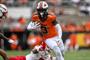 Former Oregon State wide receiver Taz Reddicks transferred to UNLV